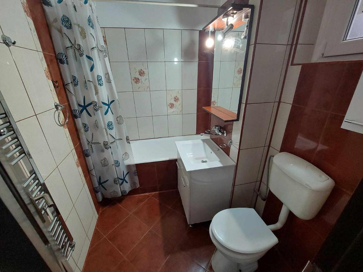 Eugenia Apartament Плоешти Экстерьер фото